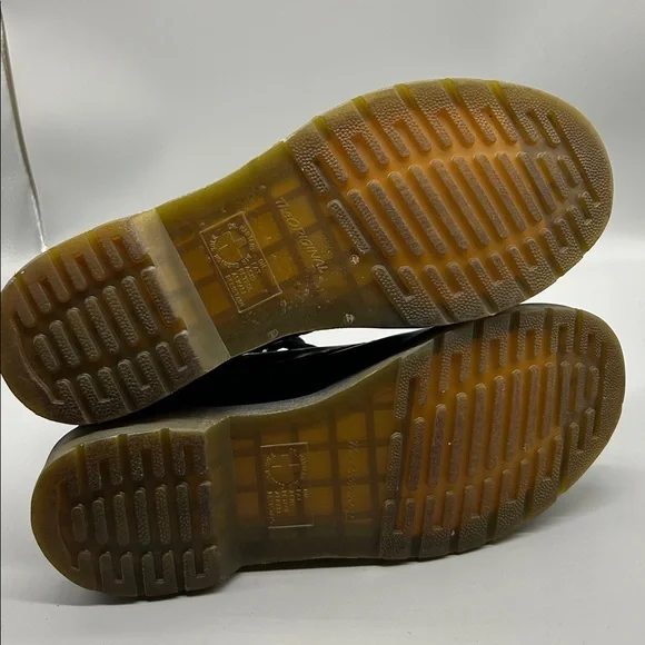 Like new Dr Martin AirWair 11821 Women Hi Leather Boots Black - Picture 8 of 9